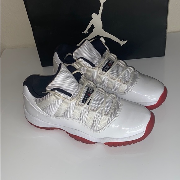 Jordan Other - White/Red Low Retro 11 ♥️